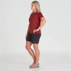 NRS Women's Silkweight Short-Sleeve Shirt -Outdoor Sports 10111 05 Vino Model Front 090221 1000x1000
