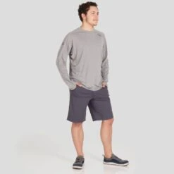 NRS Men's Silkweight Long-Sleeve Shirt 37 NRS Men's Silkweight Long-Sleeve Shirt -Outdoor Sports 10114 05 Sharkskin Model Front 102121 1000x1000