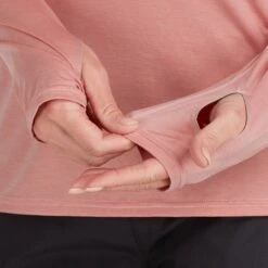 NRS Women's Silkweight Hoodie 41 NRS Women's Silkweight Hoodie -Outdoor Sports 10140 05 Mauve Model Detail2 090221 1000x1000