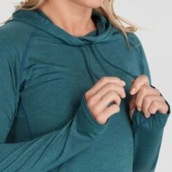 NRS Women's Silkweight Hoodie 34 NRS Women's Silkweight Hoodie -Outdoor Sports 10140 05 Mediterranea Model Detail2 082121 1000x1000