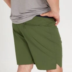 NRS Men's Eddyline Board Short -Outdoor Sports 10152 02 BronzeGreen Model BackPocket 102121 1000x1000