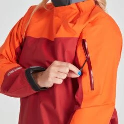 NRS Women's Endurance Splash Jacket -Outdoor Sports 20011 07 PoppyVino Model Zipper 070121 1000x1000