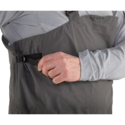 NRS Sidewinder Dry Bib -Outdoor Sports 20025 03 DarkShadow Model SideStrap 021621 1000x1000