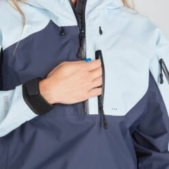 NRS Women's High Tide Splash Jacket -Outdoor Sports 20037 02 CloudNavy Model ChestPocket 070121 1000x1000