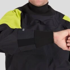 NRS Men's Flux Dry Top -Outdoor Sports 22515 06 Black Model WristDrain 062822 1000x1000