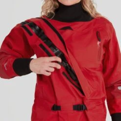 NRS Women's Foray Dry Suit -Outdoor Sports 22556 01 Red Model EntryZipper 061722 1000x1000