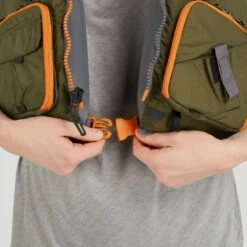 NRS Chinook Fishing PFD -Outdoor Sports 40009 05 Bark Model Buckle 041522 1000x1000