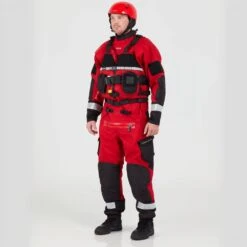 NRS Rapid Rescuer PFD -Outdoor Sports 40025 02 Red Model Left 111821 1000x1000