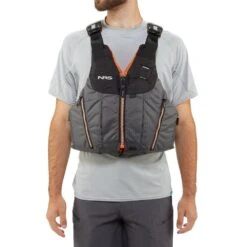 NRS Oso PFD 36 NRS Oso PFD -Outdoor Sports 40072 01 Charcoal Model Front 062119 1000x1000
