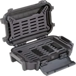 Pelican Personal Utility Ruck Cases | NRS -Outdoor Sports 55702 01 R40 black open 072219 1000x1000