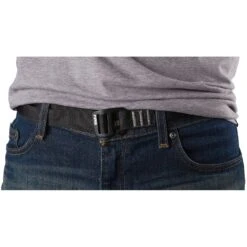 NRS Icon Belt 11 NRS Icon Belt -Outdoor Sports 60037 01 StealthBlack Model Detail 012420 1000x1000