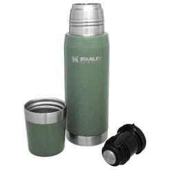Stanley Master Unbreakable Thermal Bottle | NRS -Outdoor Sports 71315 01 hammertone green 25oz open 112420 1000x1000