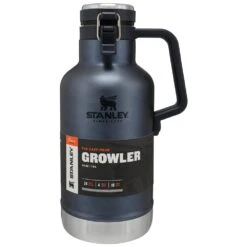 Stanley Classic Easy-Pour Growler | NRS -Outdoor Sports 71320 01 Nightfall 64oz package 012920 1000x1000