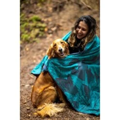 ENO FieldDay Blanket | NRS 14 ENO FieldDay Blanket | NRS -Outdoor Sports 71621 01 Mountains na lifestyle 120221 1000x1000